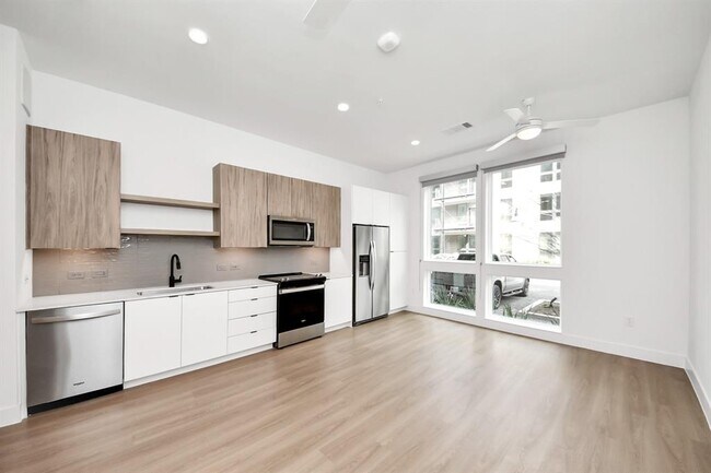 Foto del edificio - 2810 Riverby Rd
