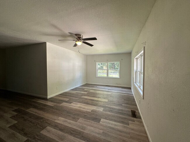 Foto del edificio - Welcome to your dream home in the heart of...