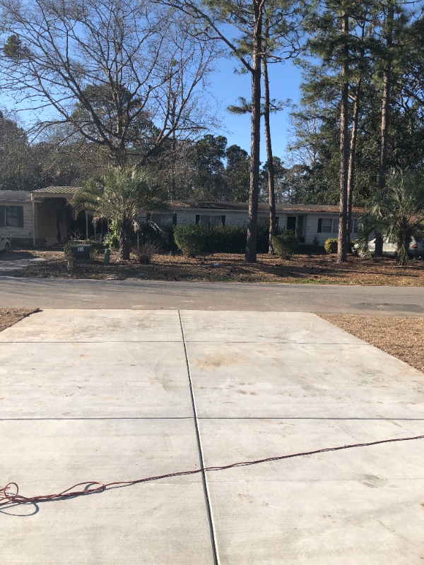 Building Photo - 610 Lesia Ln