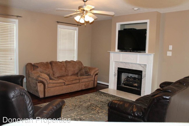 Building Photo - 95 Northview Dr