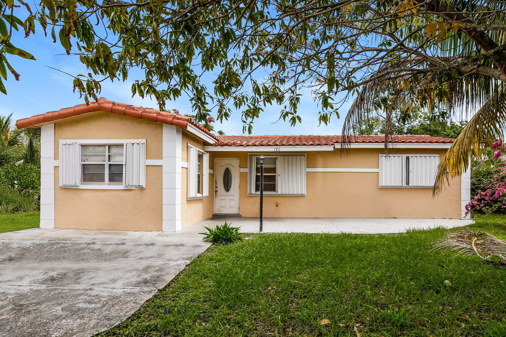 Foto principal - 171 NE 26th St