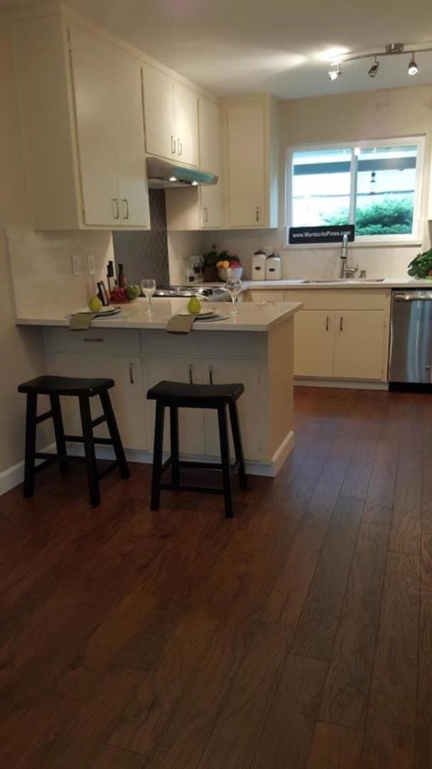 Building Photo - 2BD/2.5BA Modern Townhome in Near Tech Gia...