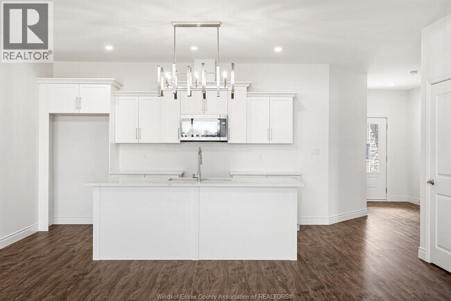 Building Photo - 164-A MCLELLAN AVENUE