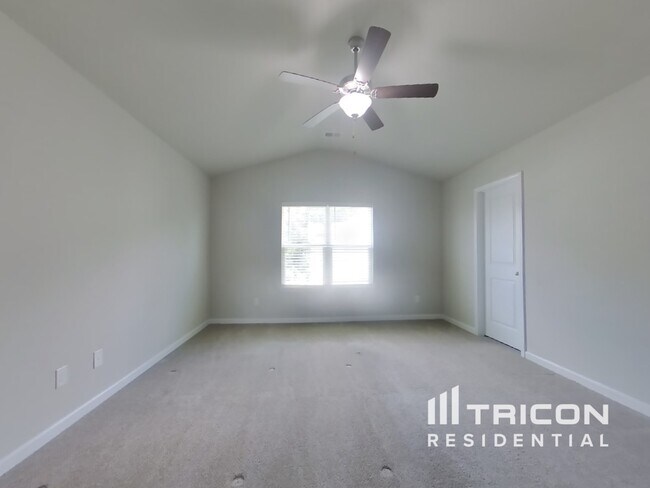 Foto del edificio - 1008 Ainsley Creek Dr