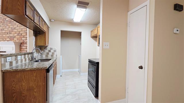 Building Photo - 2400 Jupiter Rd