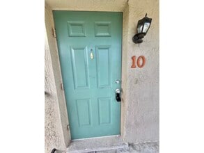 Building Photo - 136 Cape Coral Pkwy W