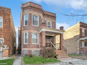 Building Photo - 6744 S St Lawrence Ave Building Photo - 6744 S St Lawrence Ave