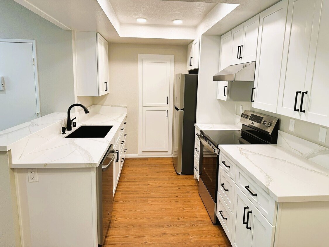 Primary Photo - Fully Remodeled Second Story Condo with La...