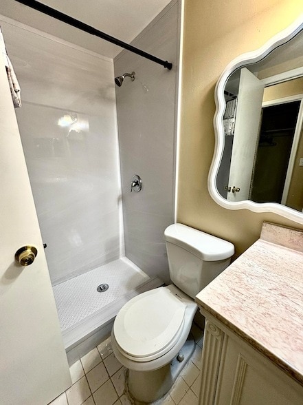 Building Photo - 39 Waltham B