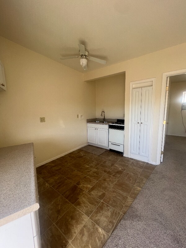 Building Photo - 5822 Kingman Ave