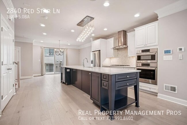 Building Photo - 2840 Red Star Ln