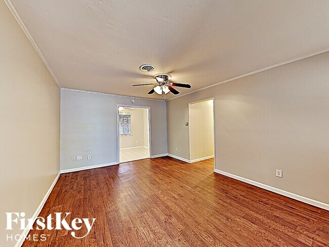 Foto del edificio - 4612 Motley Dr