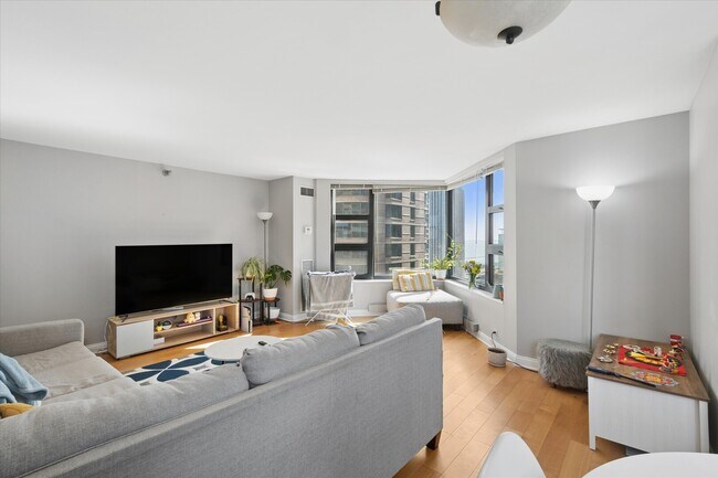 Foto del edificio - 401 E Ontario St