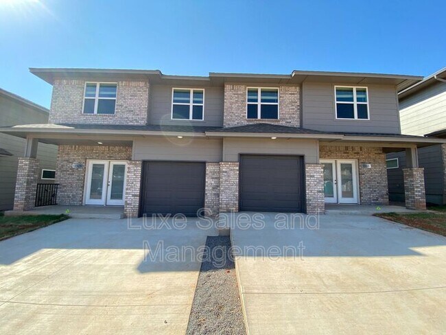 Building Photo - 13505 Vinita Dr