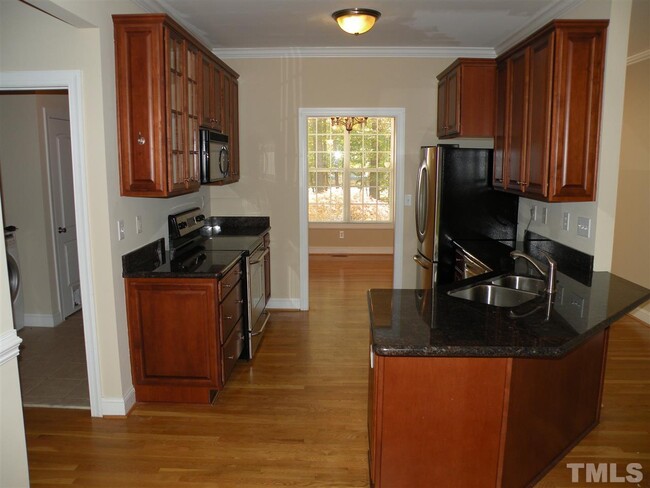Building Photo - 4006 Hope Valley Rd