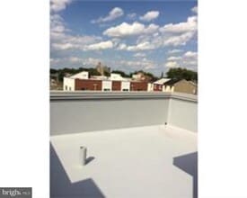 Building Photo - 624 N 11th St