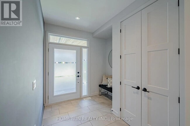 Building Photo - 530 Tenor Rdg