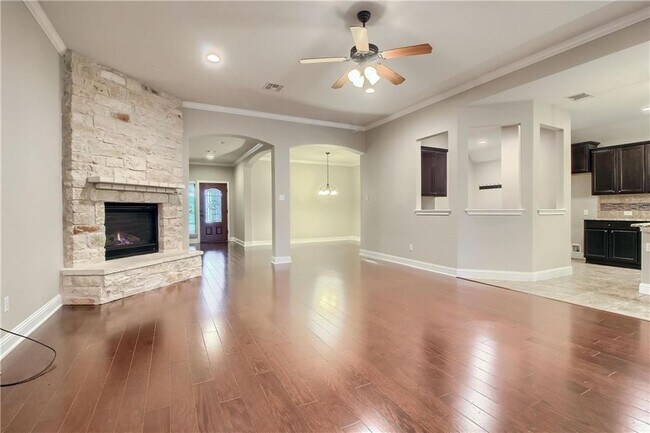Building Photo - 8700 Evelina Trail