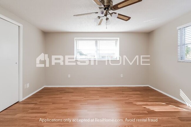 Building Photo - 10836 Bridleton Rd