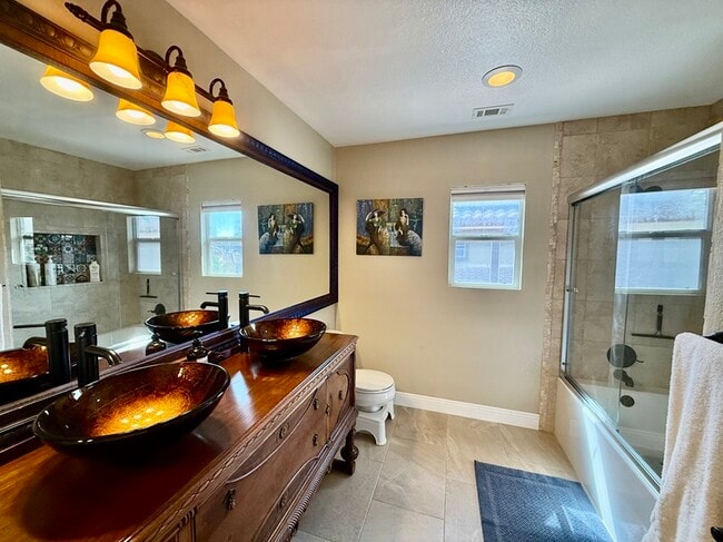 Foto del edificio - 26341 Via Corrizo