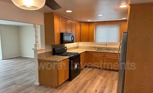 Building Photo - 6381 Balsam Lake Ave