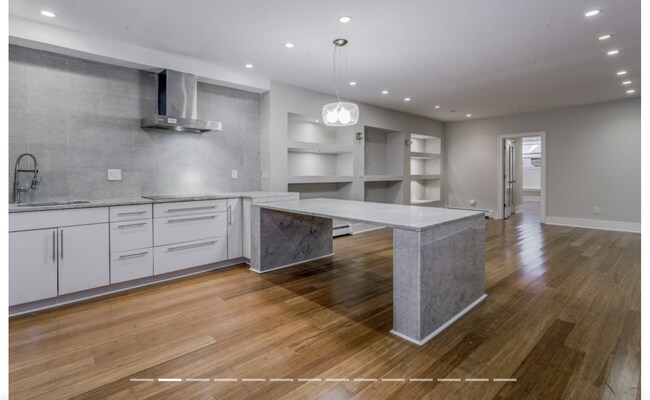 Foto del edificio - 325 Columbus Ave