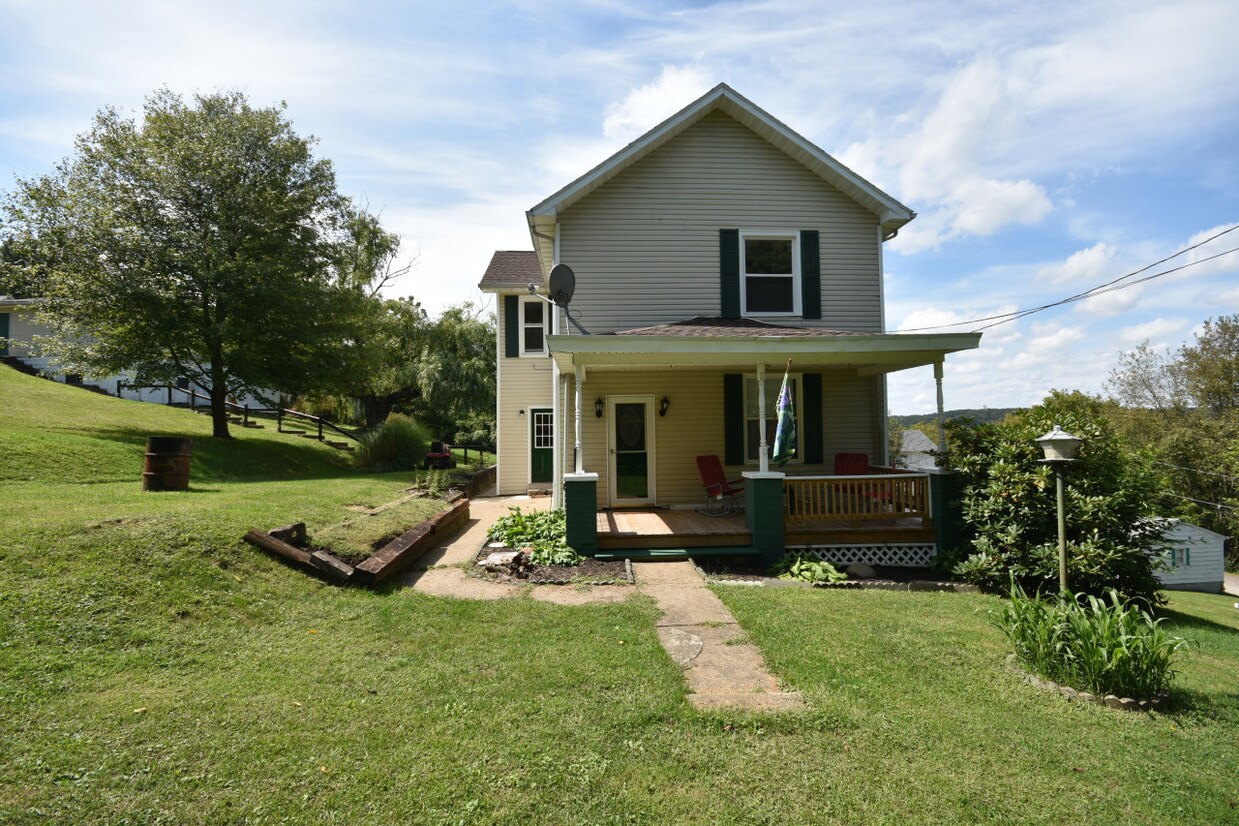 Primary Photo - 1928 S Beaver St - RENT TO OWN
