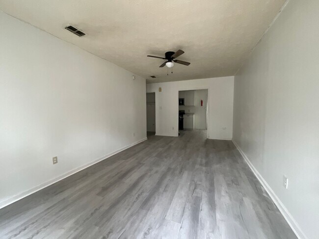 Foto del edificio - 1434 Tangora Ln