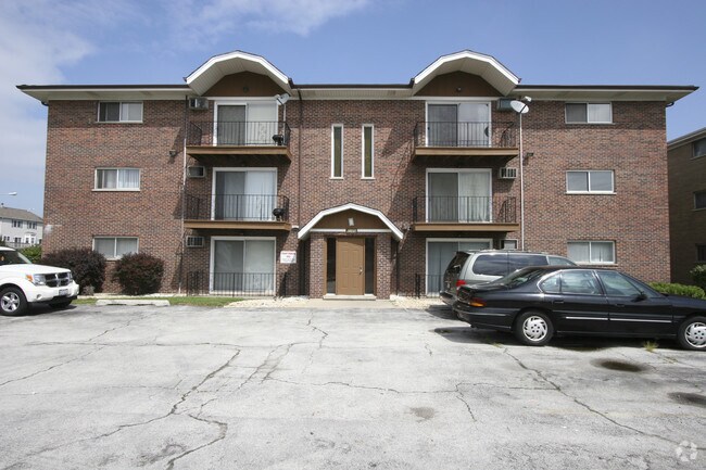 Building Photo - 2105 W 176th Pl