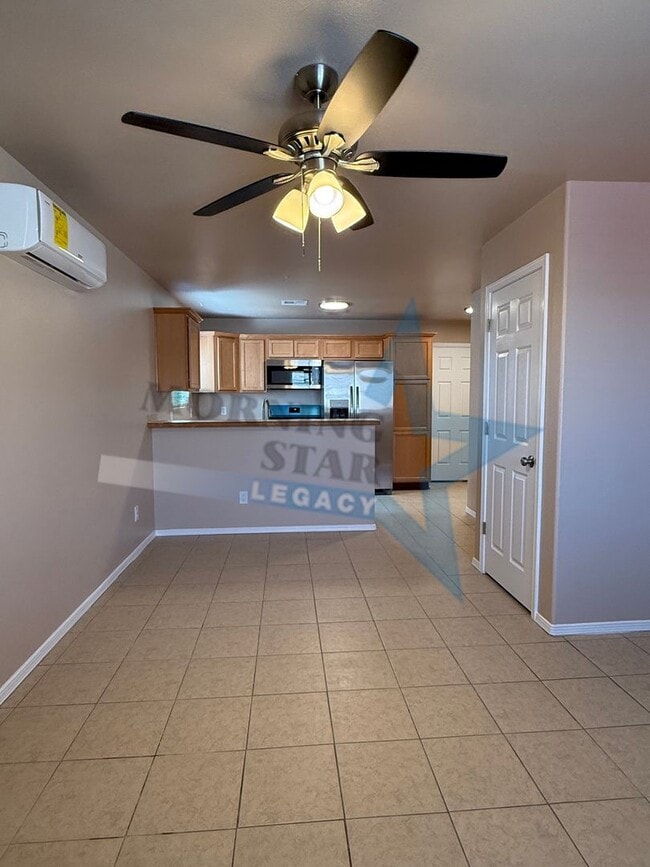 Building Photo - REDUCED & RENOVATED, LIKE NEW! Location & ...