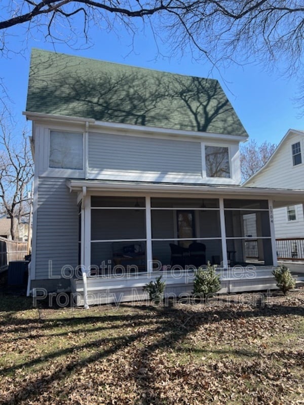 Building Photo - 1704 Mississippi St