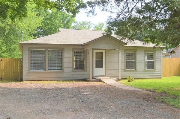 Primary Photo - 209 Preston St
