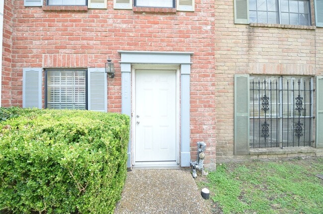 Foto del edificio - 4022 Belle Park Dr