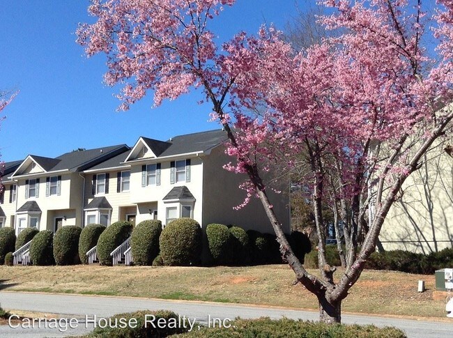 Foto del edificio - 170 Barrington Pl