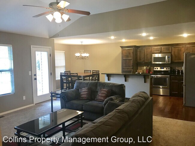 Foto del edificio - 3 br, 2 bath House - 2121 S. Fisk Ave.