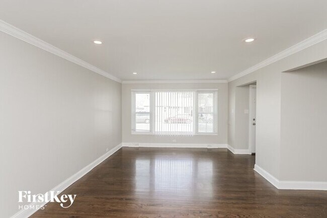 Building Photo - 15519 Gouwens Ln