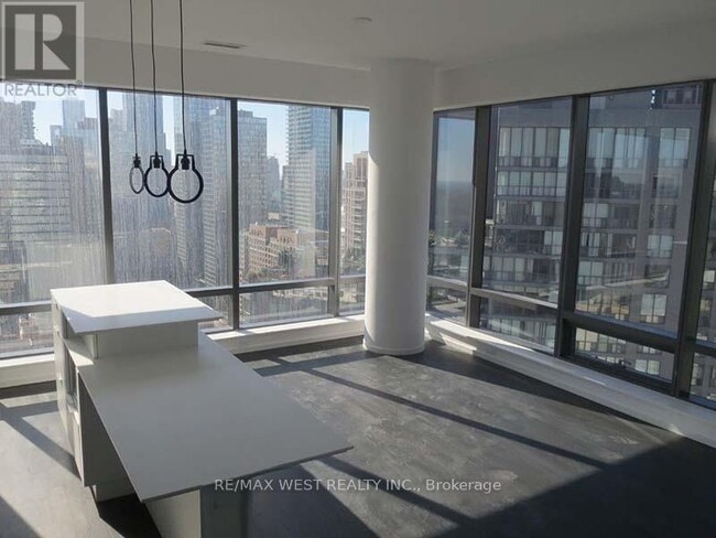 Building Photo - 5 St Joseph St