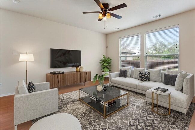 Foto del edificio - 14113 Canyon Trail