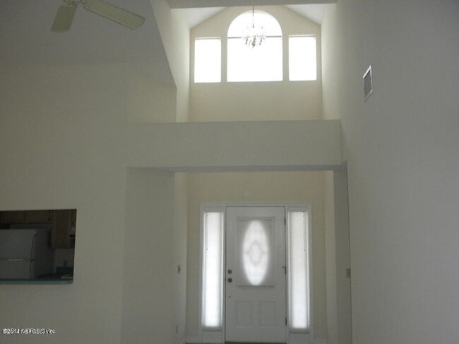 Building Photo - 3/2 Pond View in Pace Island!