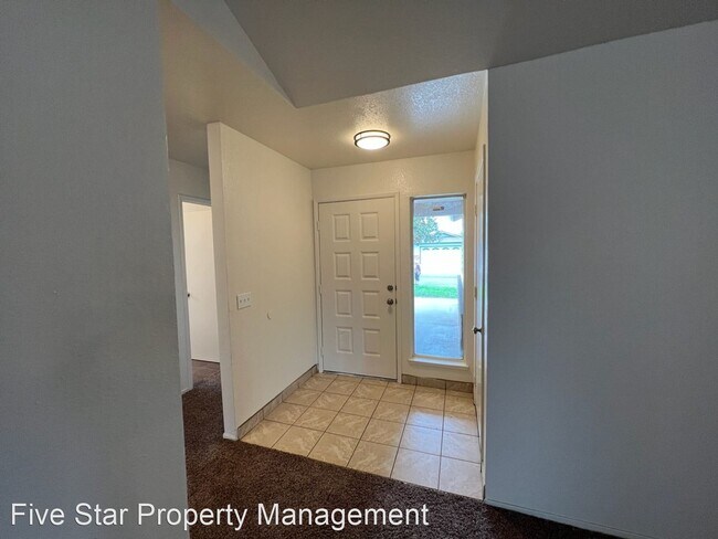 Foto del edificio - 3 br, 2 bath House - 12136 Anissa Dr