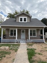 Building Photo - 2641 Sidney St