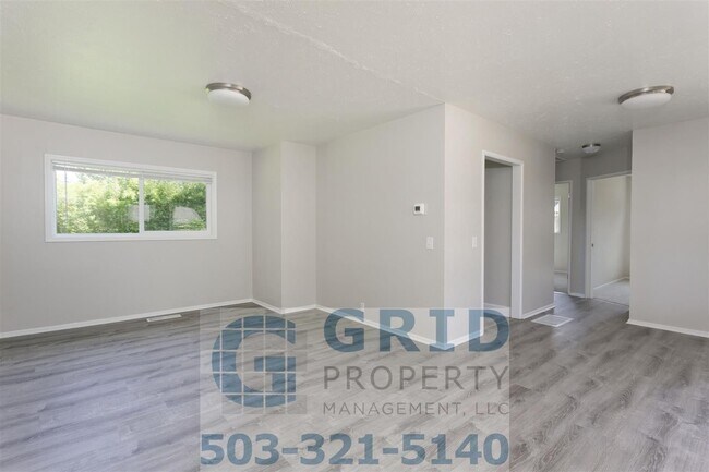 Foto del edificio - Remodeled 3 Bedroom Available in Northeast Portland!