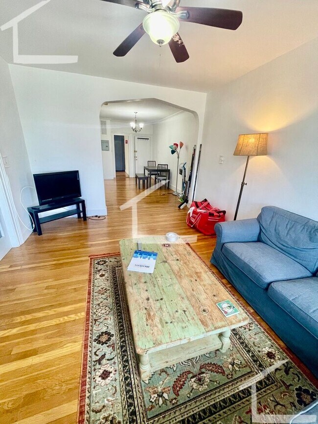 Photo - 1658 Commonwealth Ave Apartment