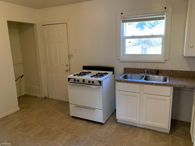 Building Photo - 2 br, 1 bath House - 1509 Wayne St