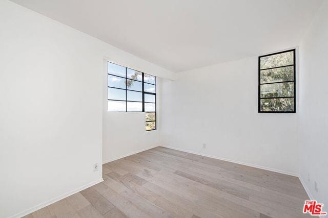 Foto del edificio - 29235 Heathercliff Rd