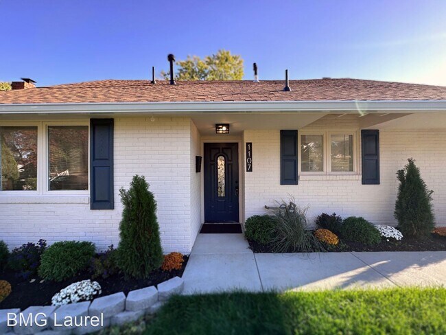 Foto del edificio - 5 br, 3 bath House - 1107 Navahoe Dr