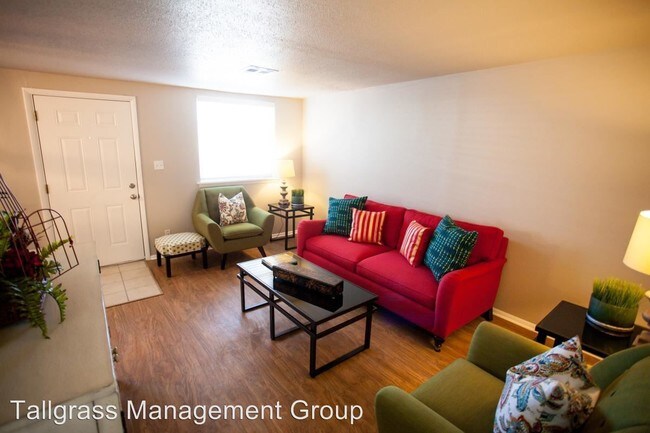 Foto del edificio - 2528 E 6th St