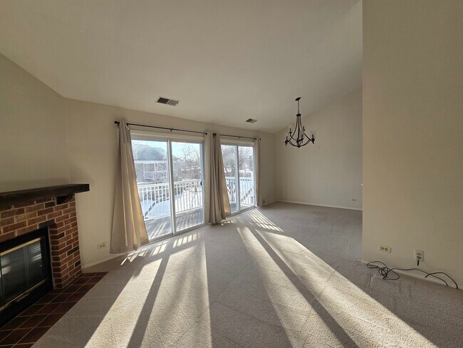 Foto del edificio - 603 Stone Cir Ct