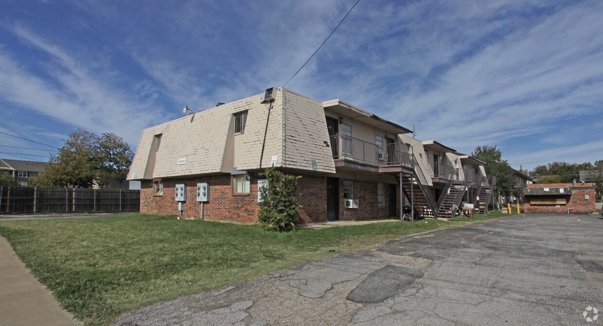 Foto del edificio - 2520 Charlotte St