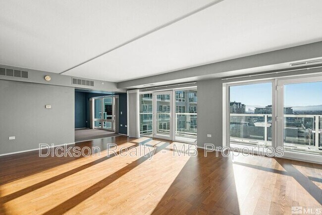 Foto del edificio - 255 N Sierra St